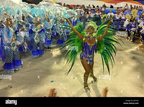 Vitória Régia: La Sensazionale Reunion Di Rio Con Un Tocco di Samba Inaspettato!